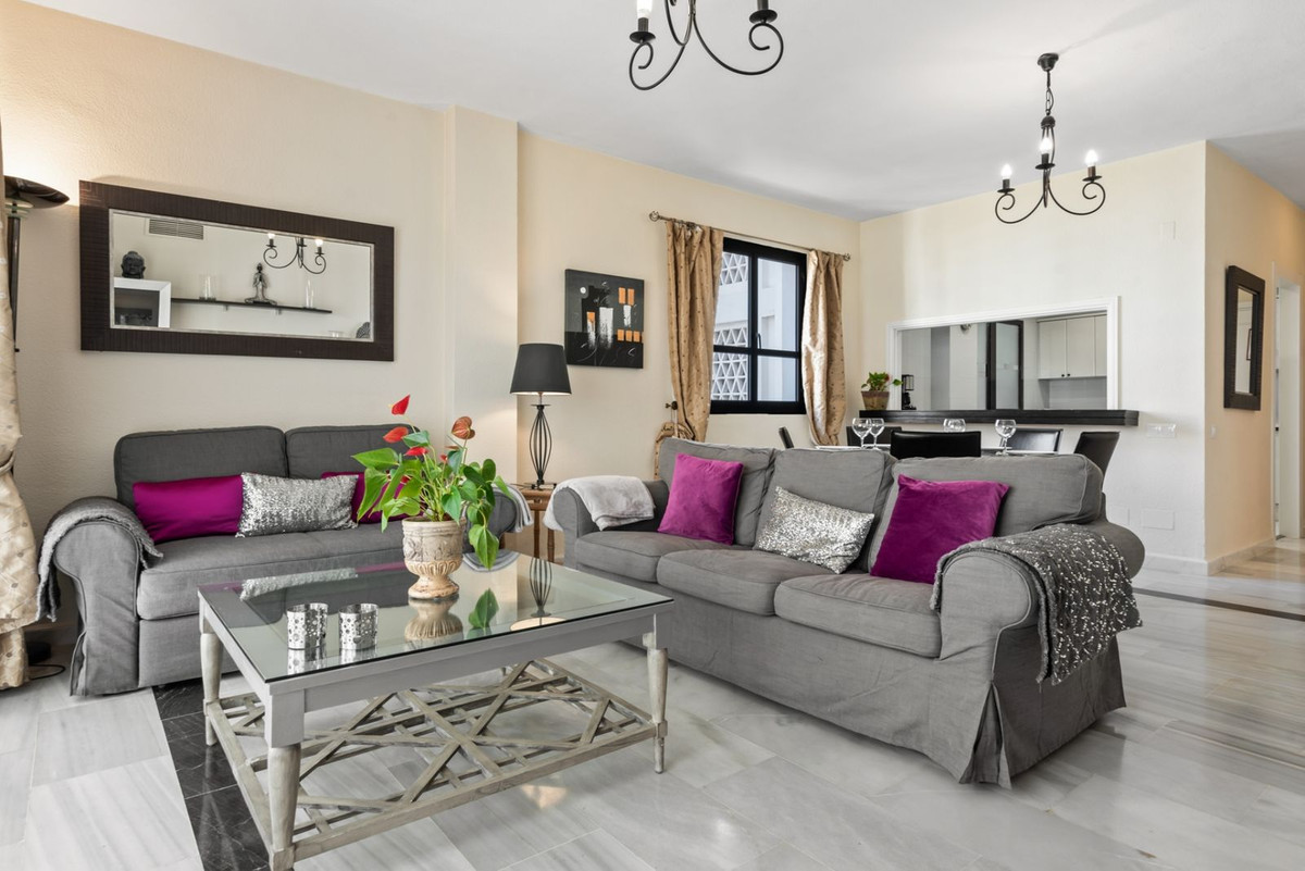 2 Bedroom Apartment for Sale in Puerto Banús