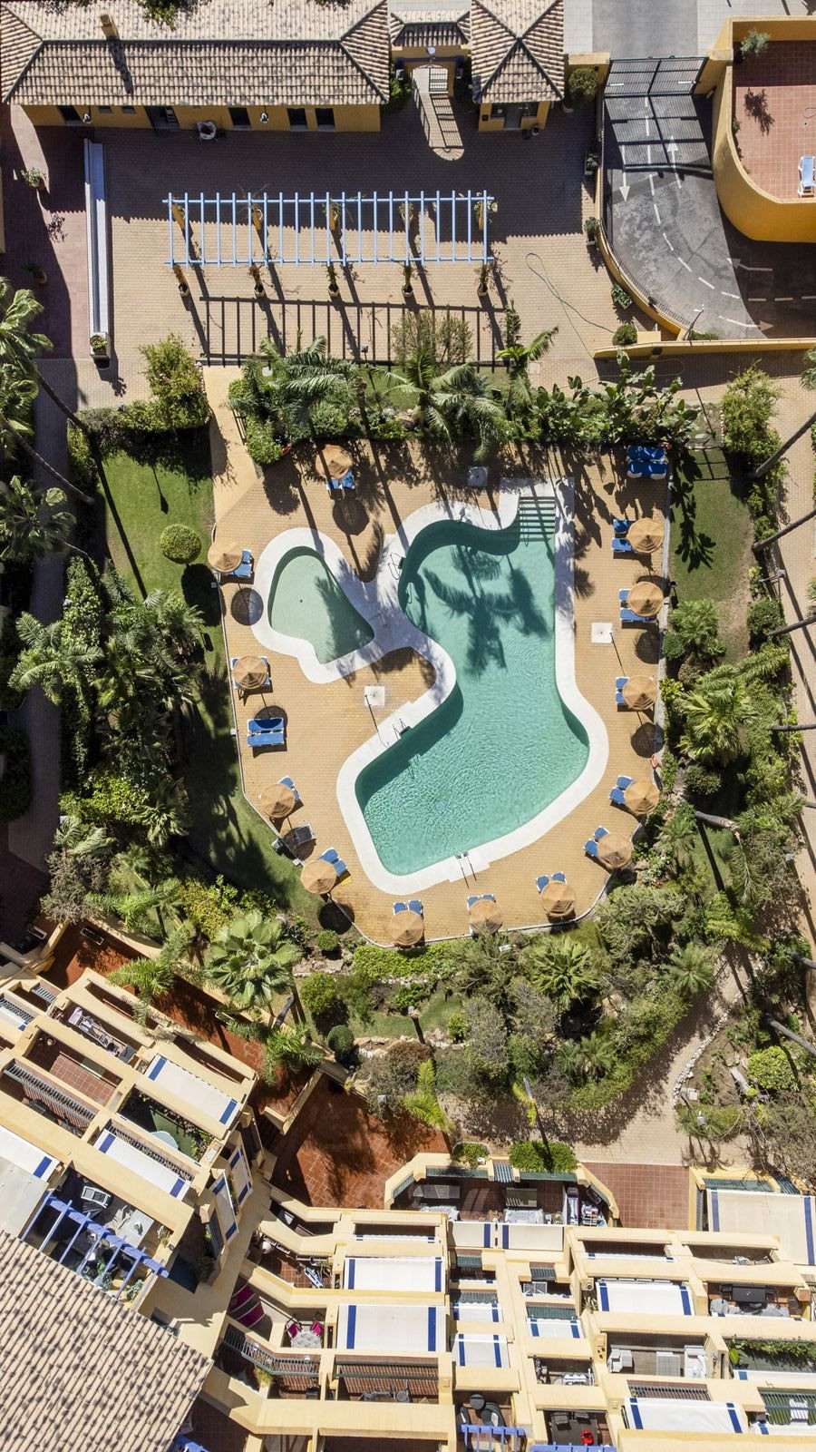 2 Bedroom Apartment for Sale in San Pedro de Alcántara — 3