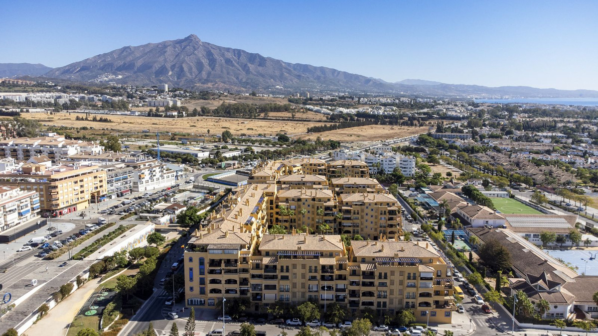 2 Bedroom Apartment for Sale in San Pedro de Alcántara — 8