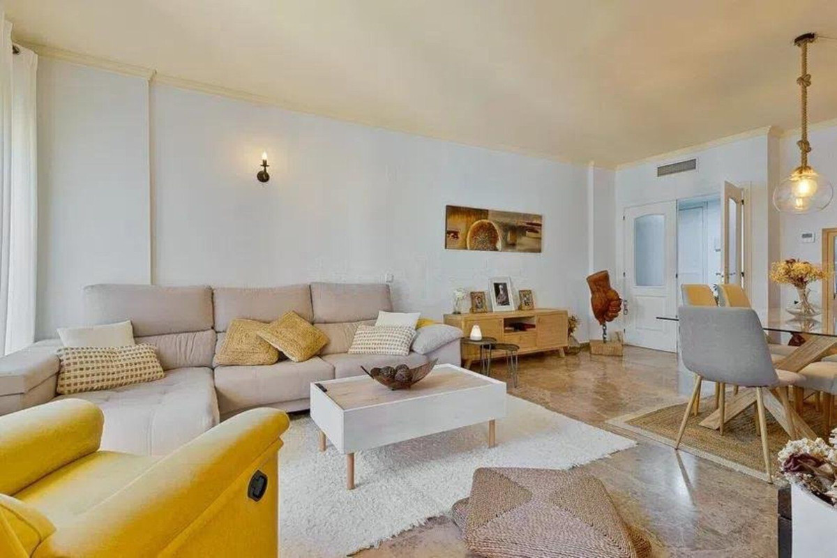 3 Bedroom Apartment for Sale in San Pedro de Alcántara — 6