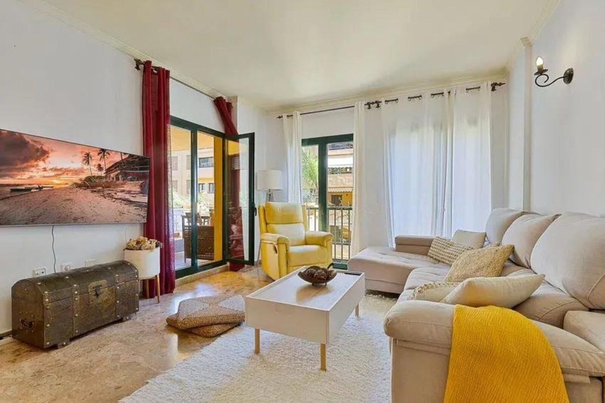3 Bedroom Apartment for Sale in San Pedro de Alcántara — 7