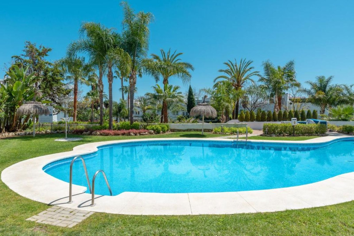 2 Bedroom Apartment for Sale in The Golden Mile