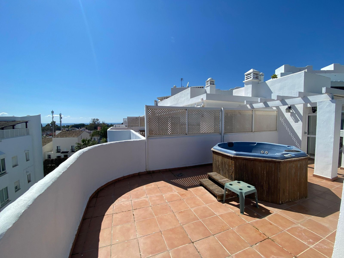 2 Bedroom Apartment for Sale in The Golden Mile — 6