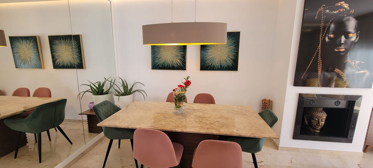 2 Bedroom Apartment for Sale in Puerto Banús — 2