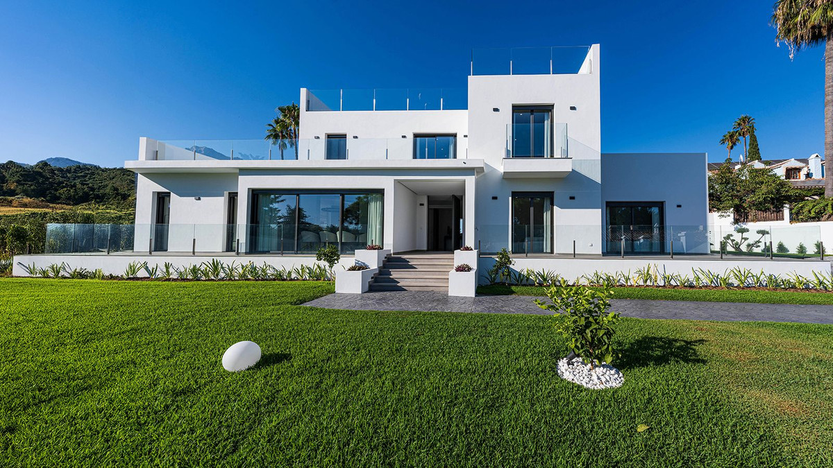 5 Bedroom Villa for Sale in Marbella — 7