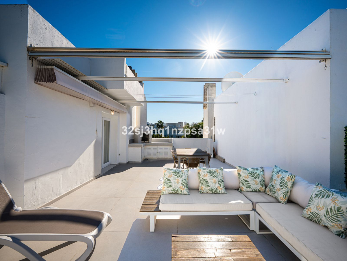 3 Bedroom Apartment for Sale in Nueva Andalucía — 6