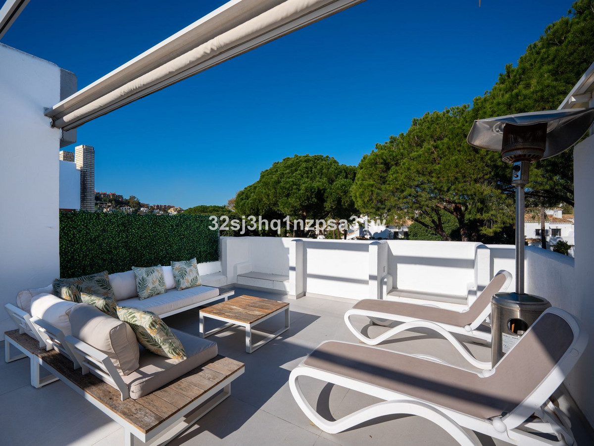 3 Bedroom Apartment for Sale in Nueva Andalucía — 7