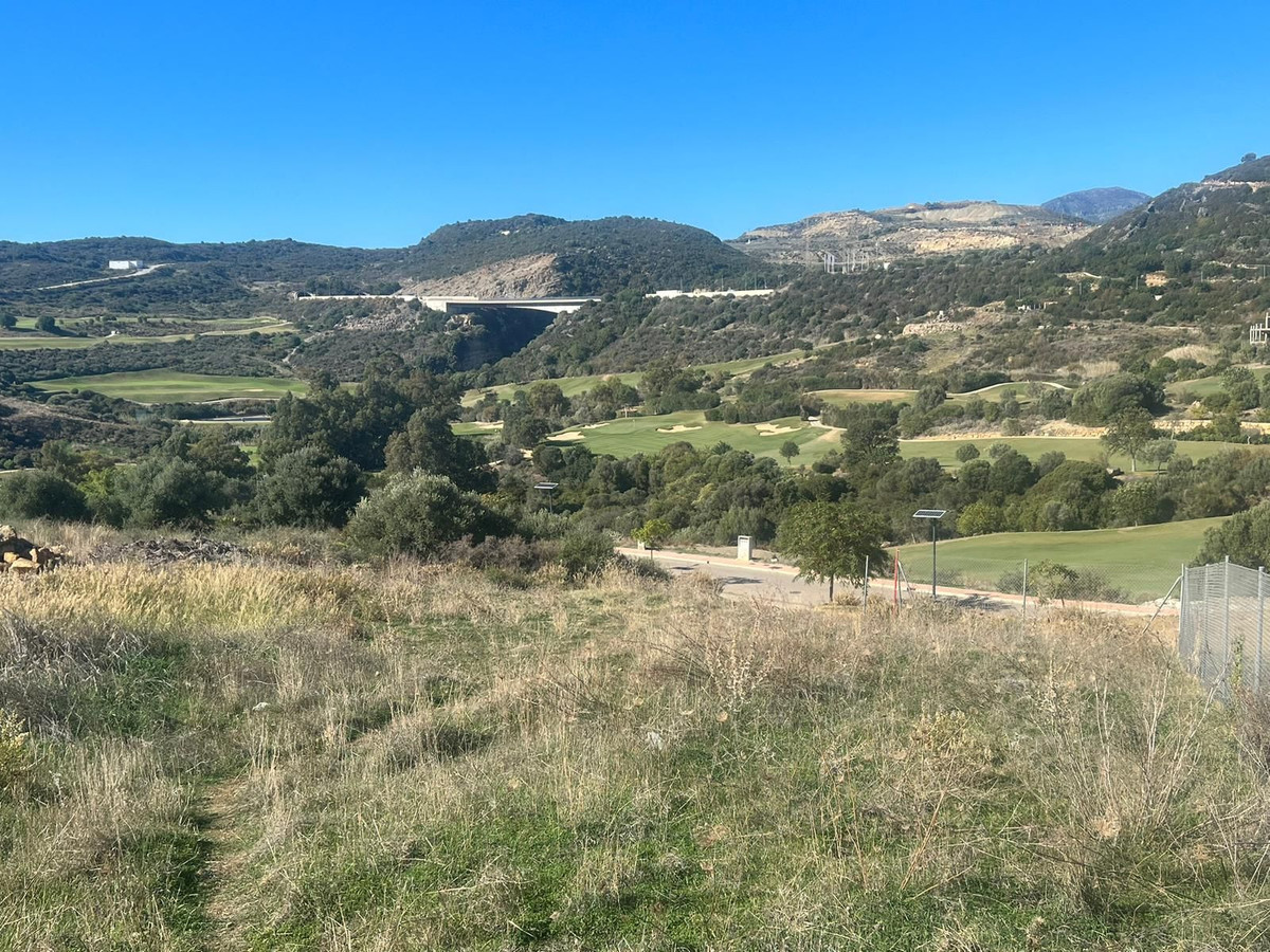 Plot for Sale in Estepona — 2