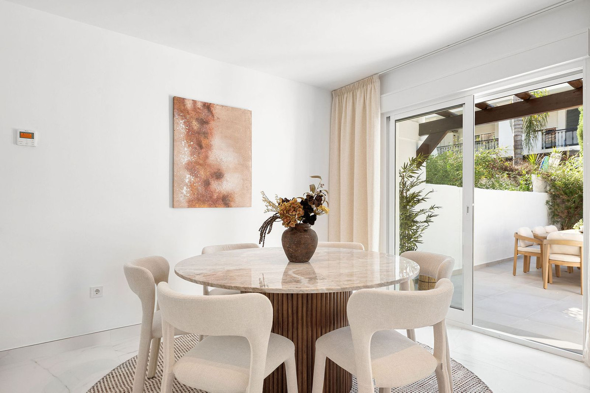 3 Bedroom Villa for Sale in Nueva Andalucía — 7