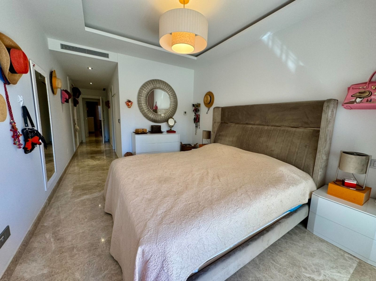 2 Bedroom Apartment for Sale in Marbella — 8