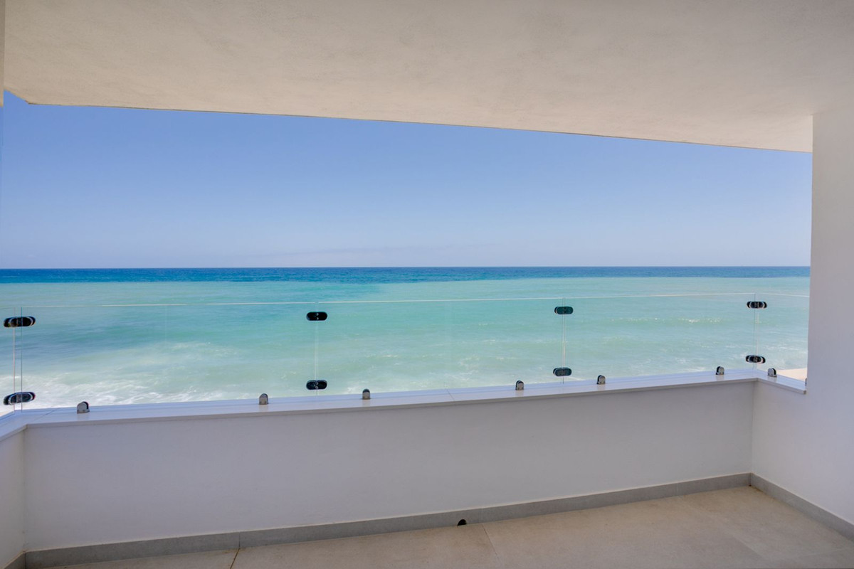 3 Bedroom Villa for Sale in Estepona