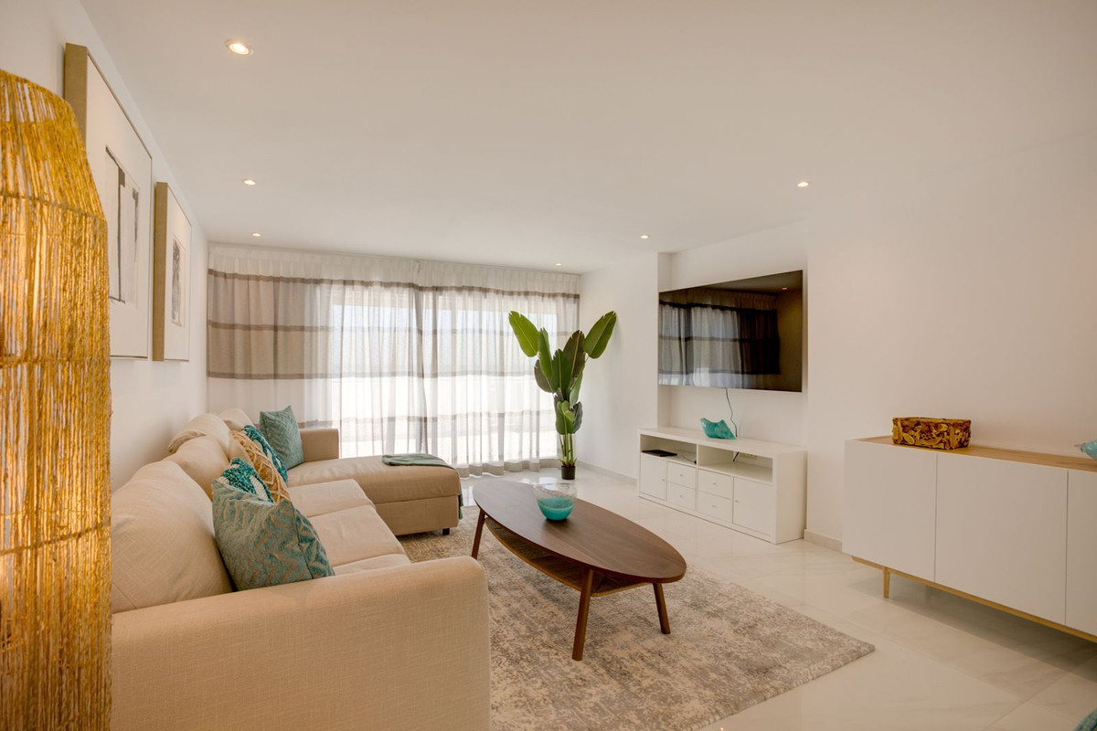 3 Bedroom Villa for Sale in Estepona — 5