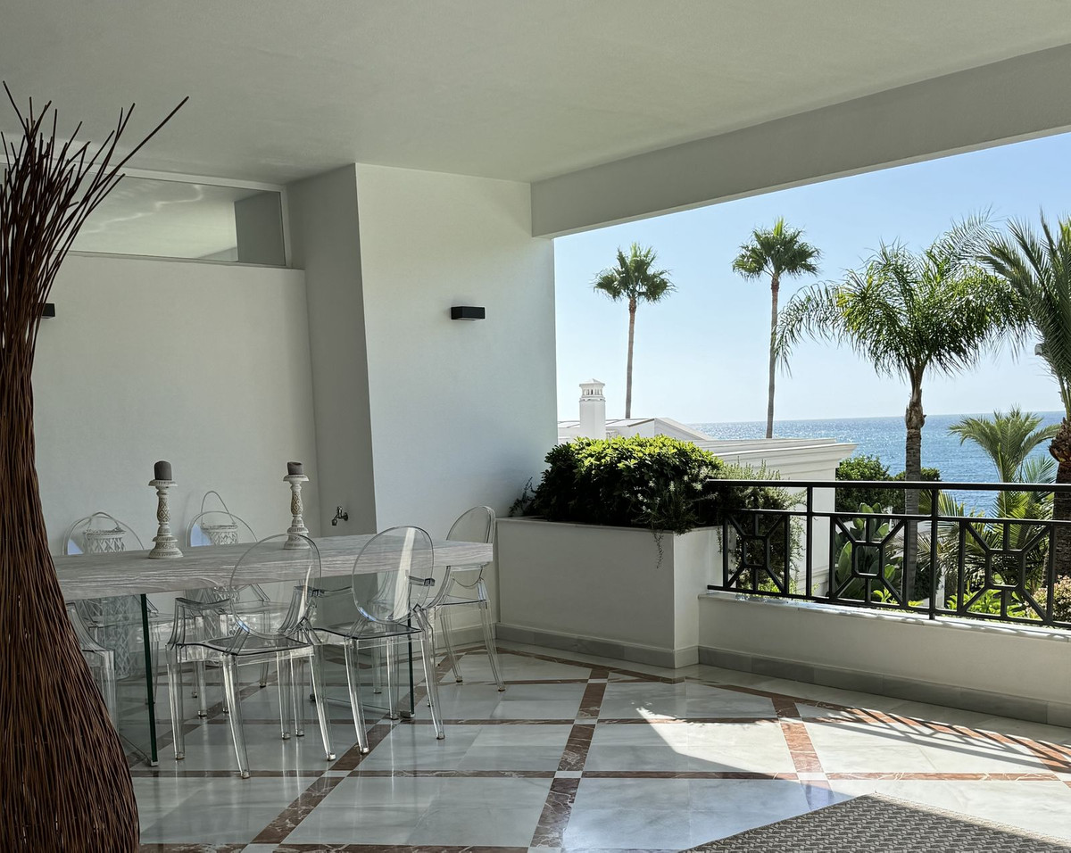 2 Bedroom Apartment for Sale in Estepona — 2