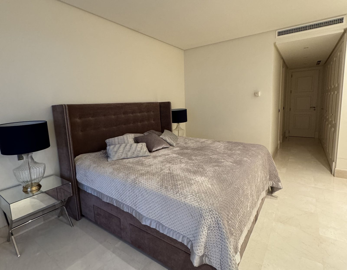 2 Bedroom Apartment for Sale in Estepona — 5