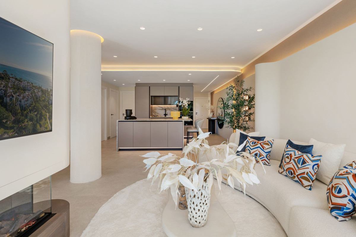 3 Bedroom Apartment for Sale in Costalita — 4