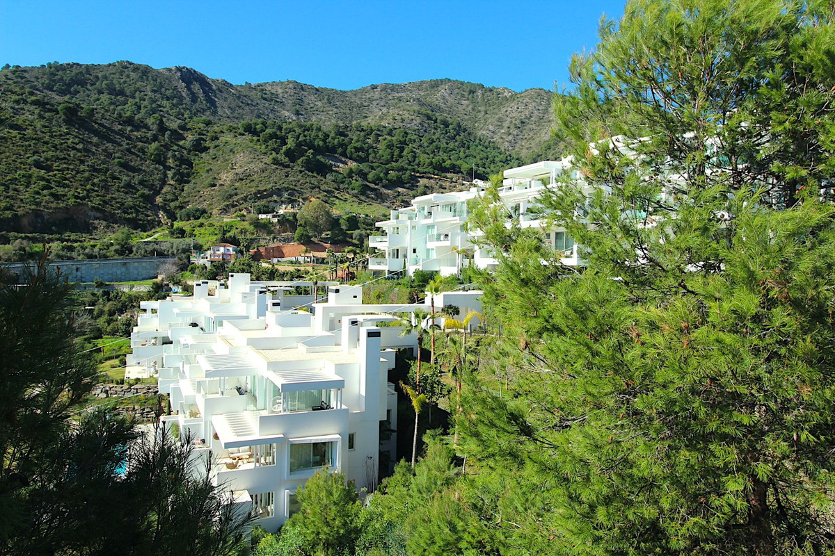 2 Bedroom Apartment for Sale in Marbella