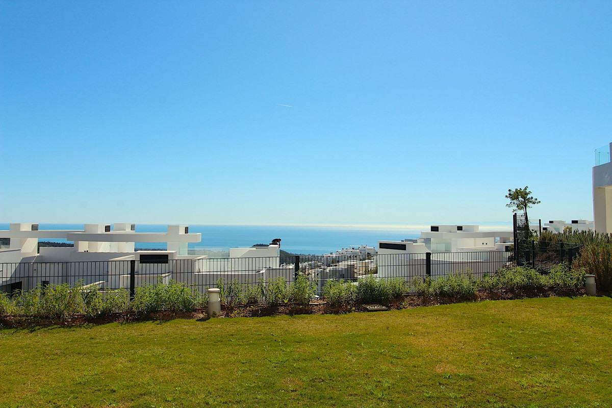 2 Bedroom Apartment for Sale in Marbella — 3