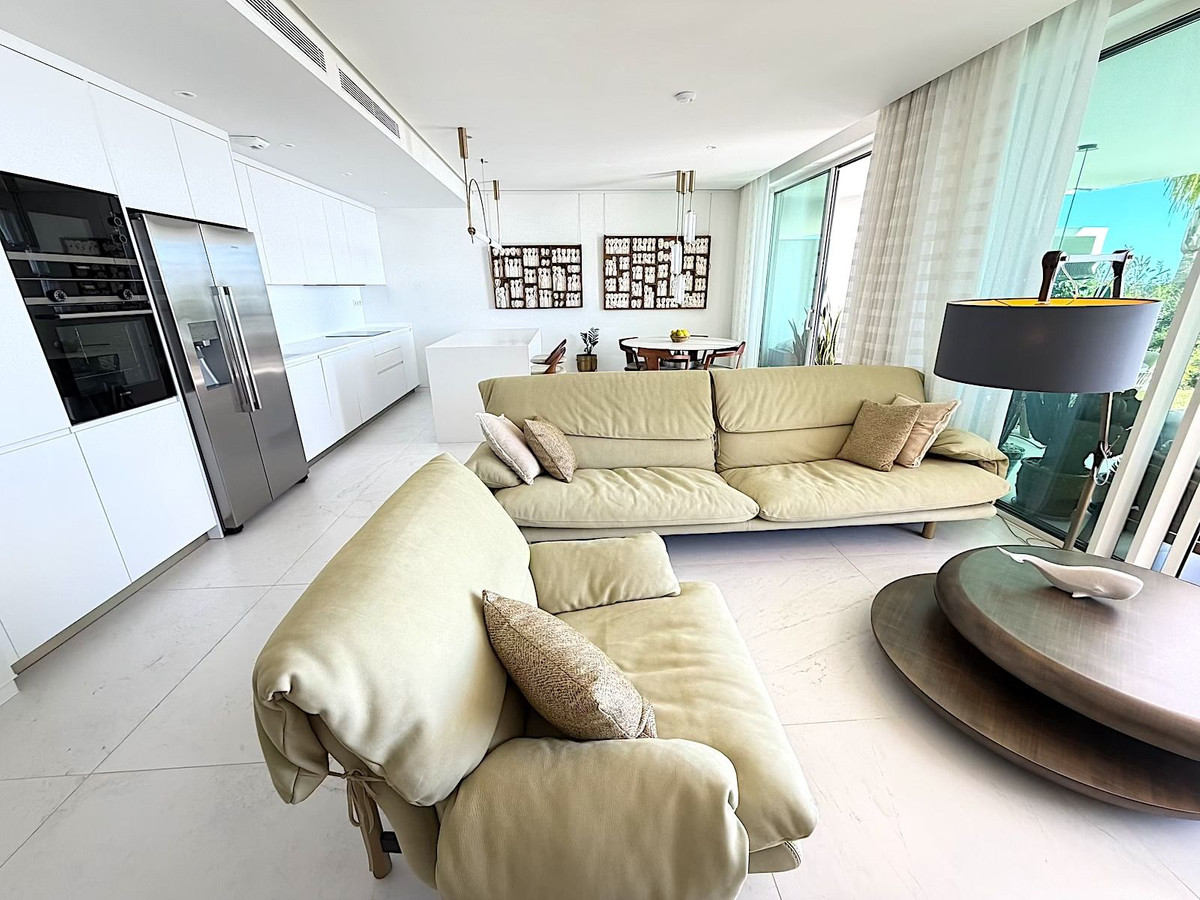 2 Bedroom Apartment for Sale in Marbella — 7