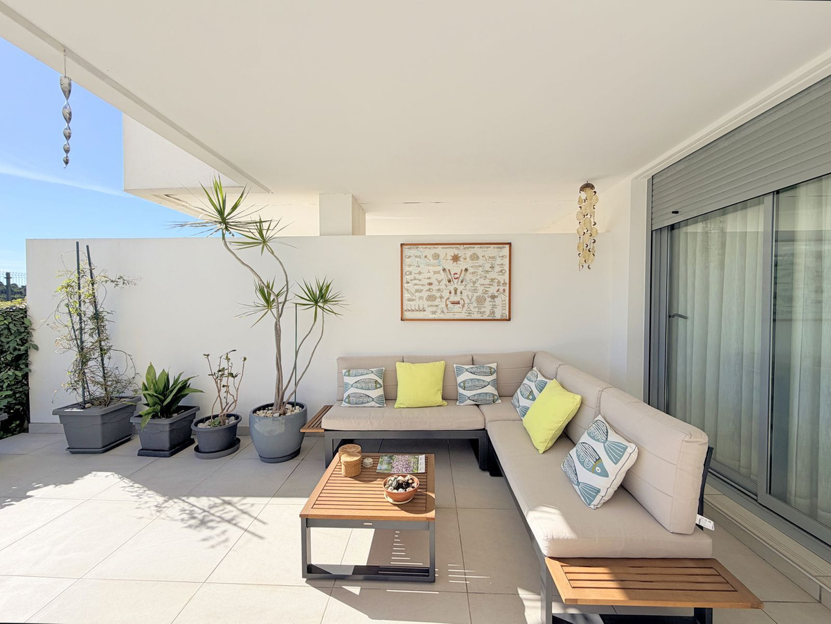 3 Bedroom Apartment for Sale in Estepona — 7