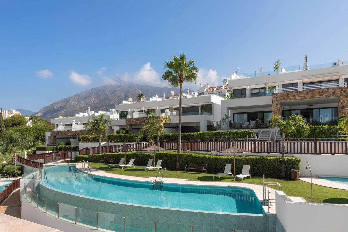 3 Bedroom Villa for Sale in The Golden Mile — 2