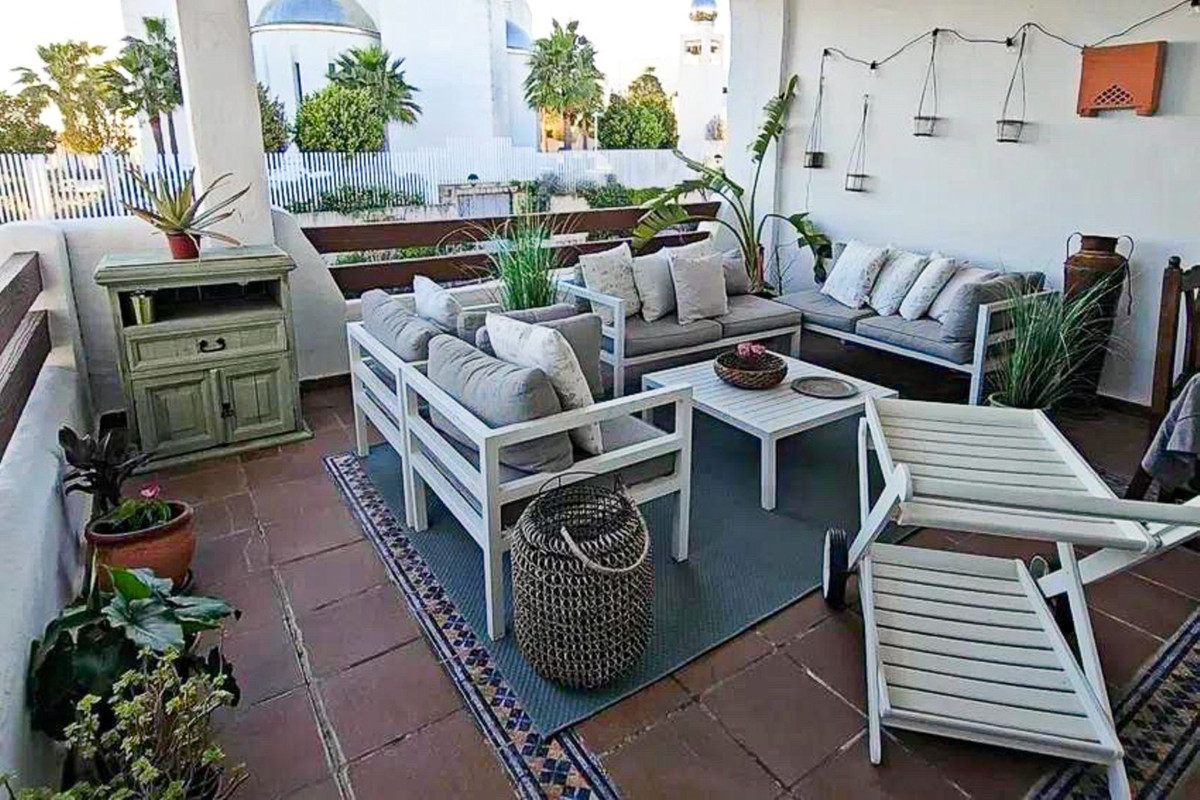 3 Bedroom Apartment for Sale in Selwo — 3