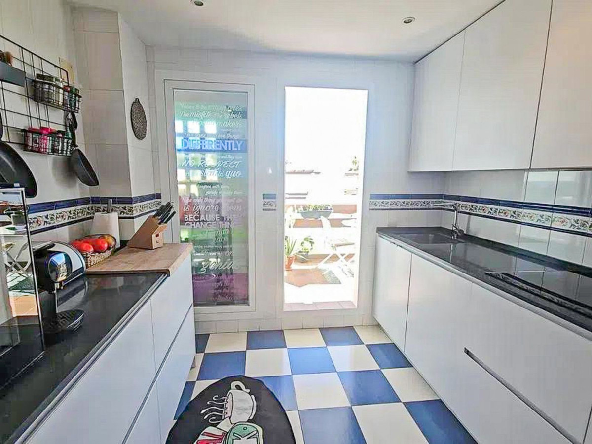3 Bedroom Apartment for Sale in Selwo — 6