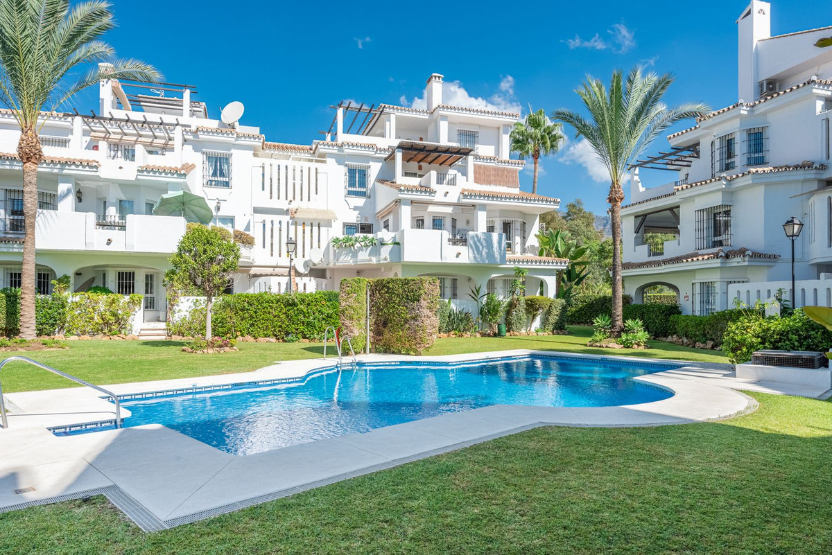 3 Bedroom Apartment for Sale in Nueva Andalucía