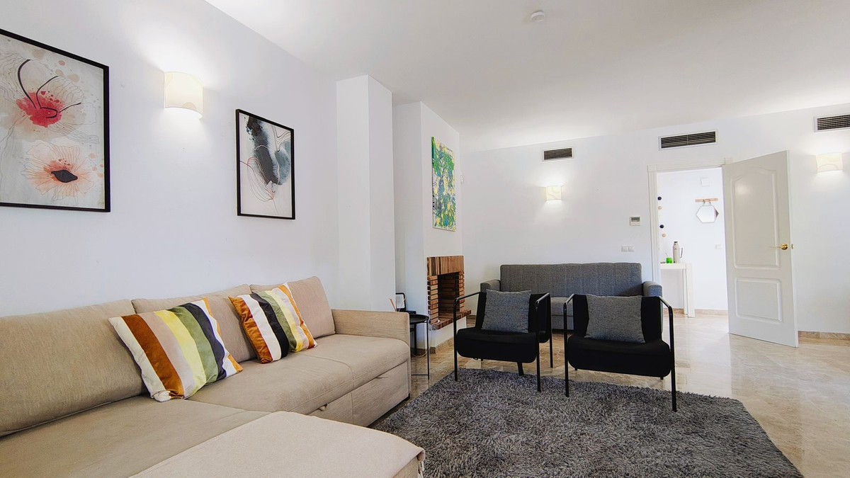 3 Bedroom Apartment for Sale in Nueva Andalucía — 8