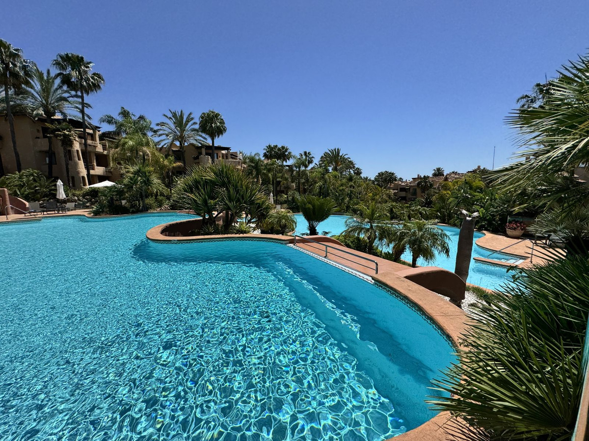 3 Bedroom Apartment for Sale in Sierra Blanca — 3