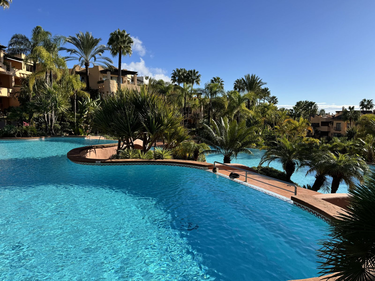 3 Bedroom Apartment for Sale in Sierra Blanca — 6