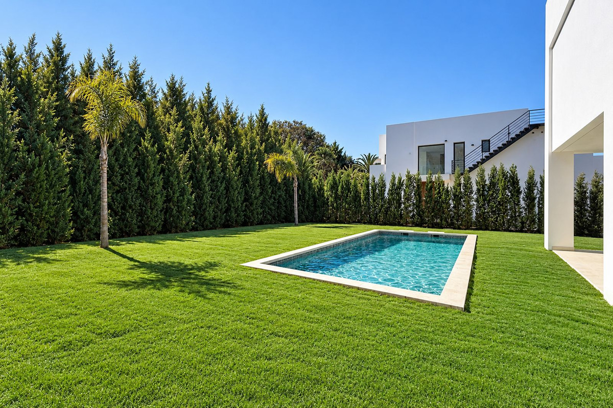 5 Bedroom Villa for Sale in Nagüeles — view 13