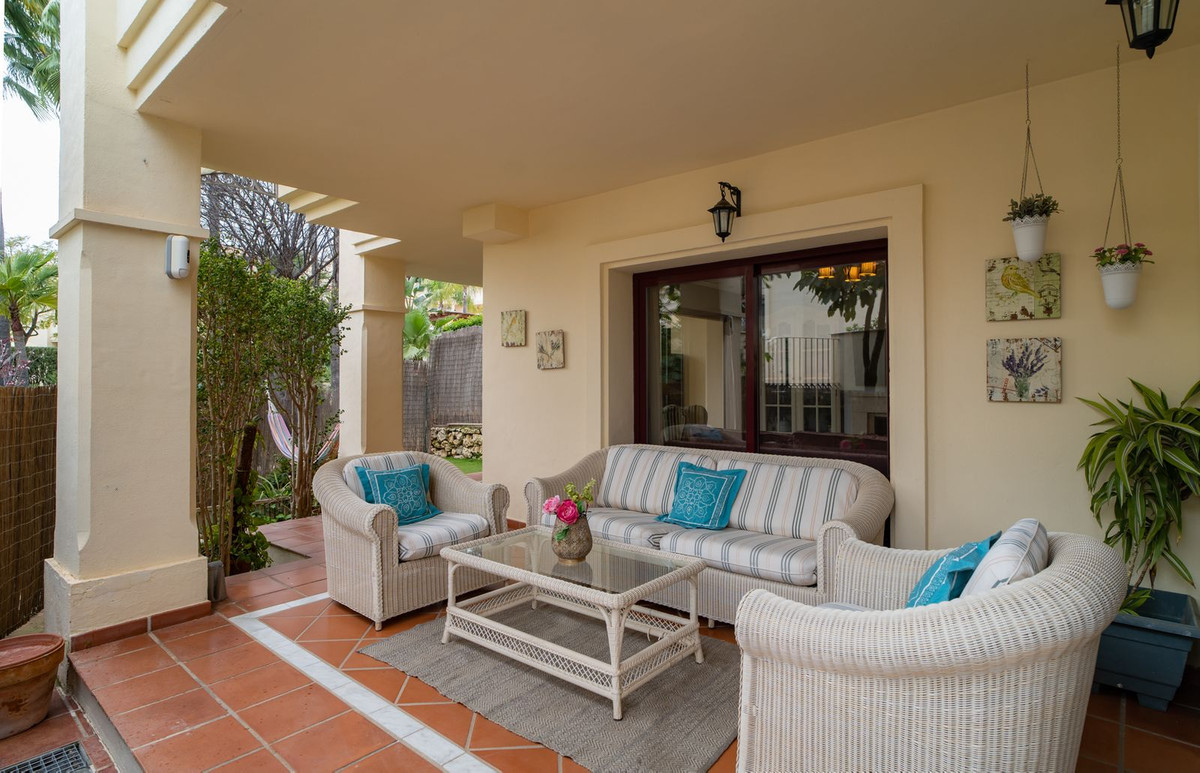 4 Bedroom Villa for Sale in Nueva Andalucía — 9
