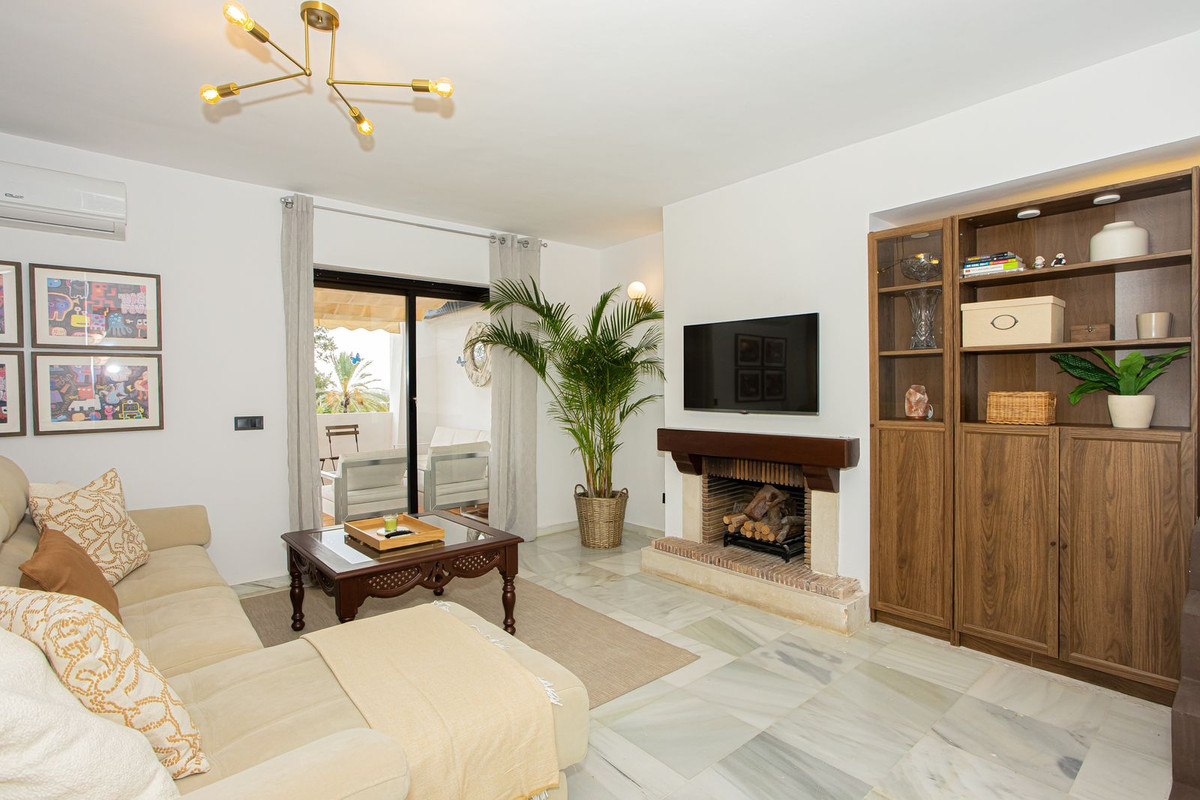 2 Bedroom Apartment for Sale in The Golden Mile — 3