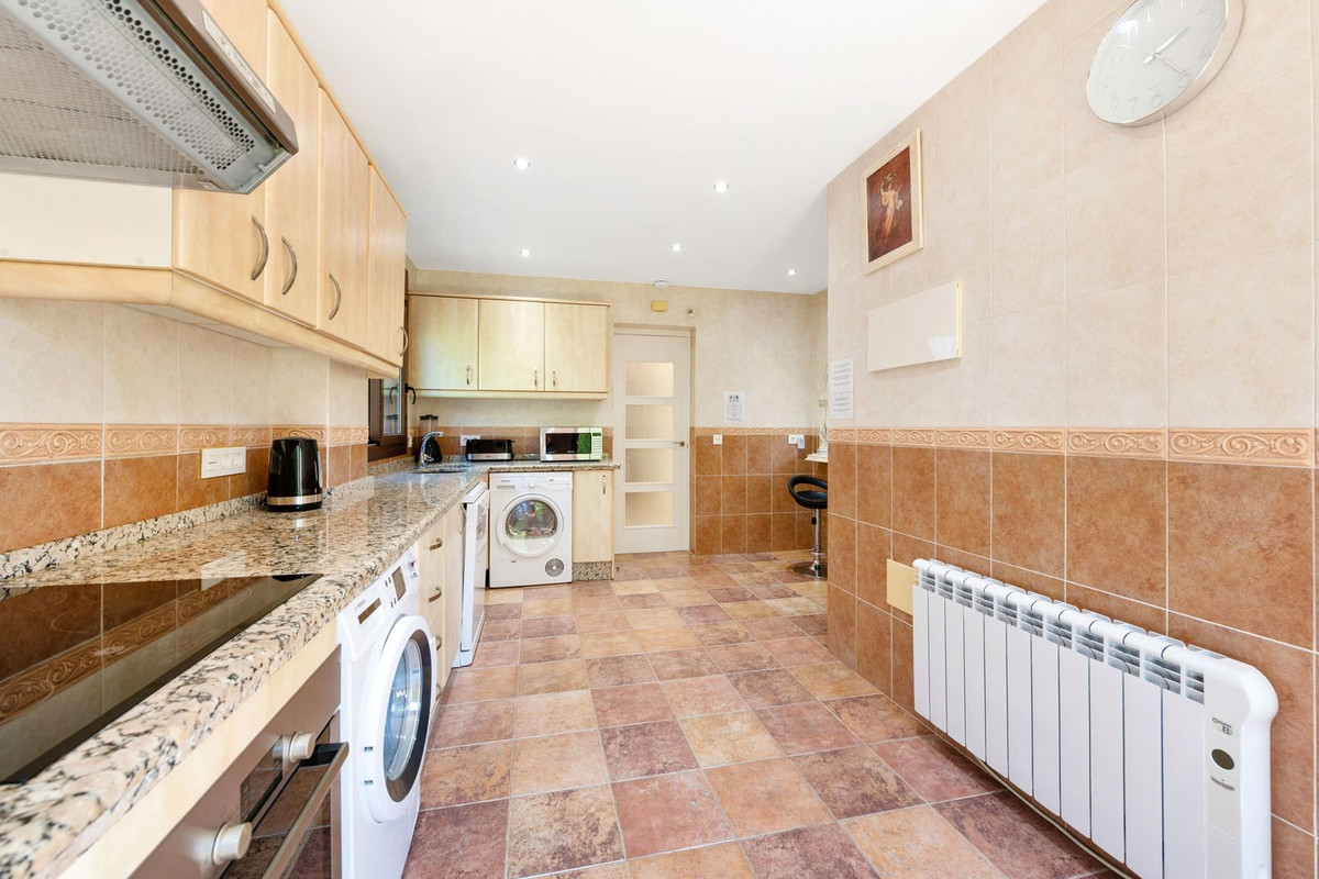 5 Bedroom Villa for Sale in Atalaya — 6