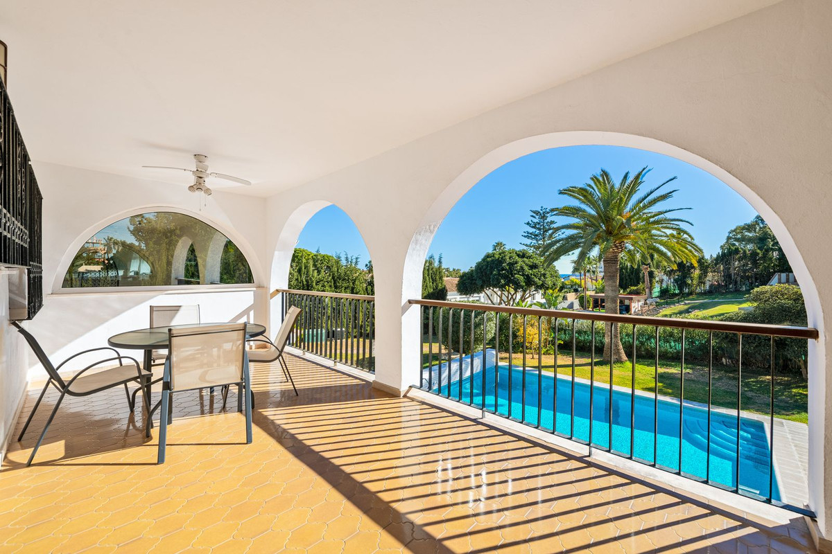 5 Bedroom Villa for Sale in Atalaya — view 10