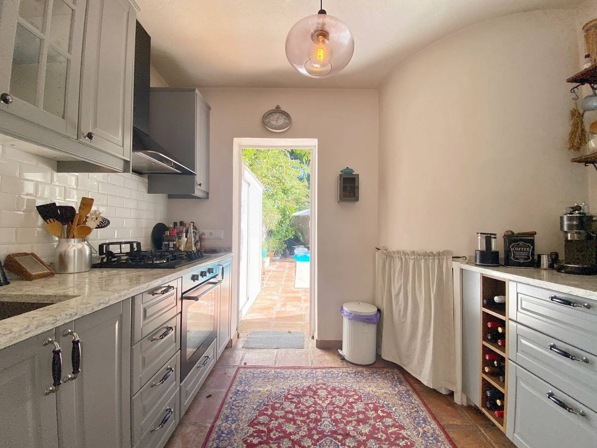 3 Bedroom Villa for Sale in Marbella — 7