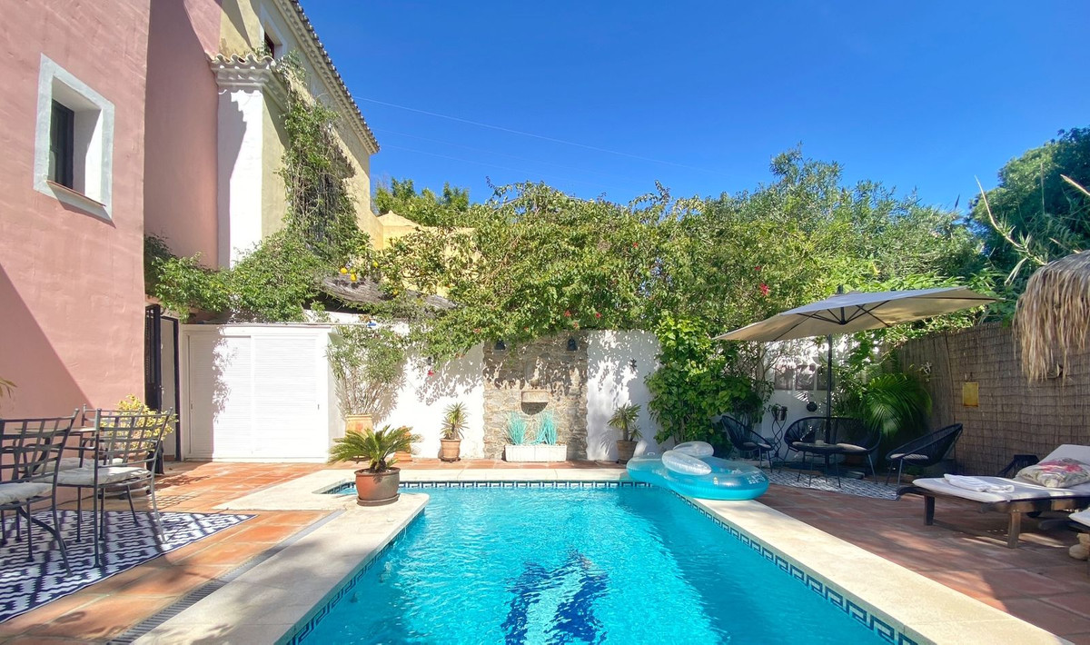3 Bedroom Villa for Sale in Marbella — 9
