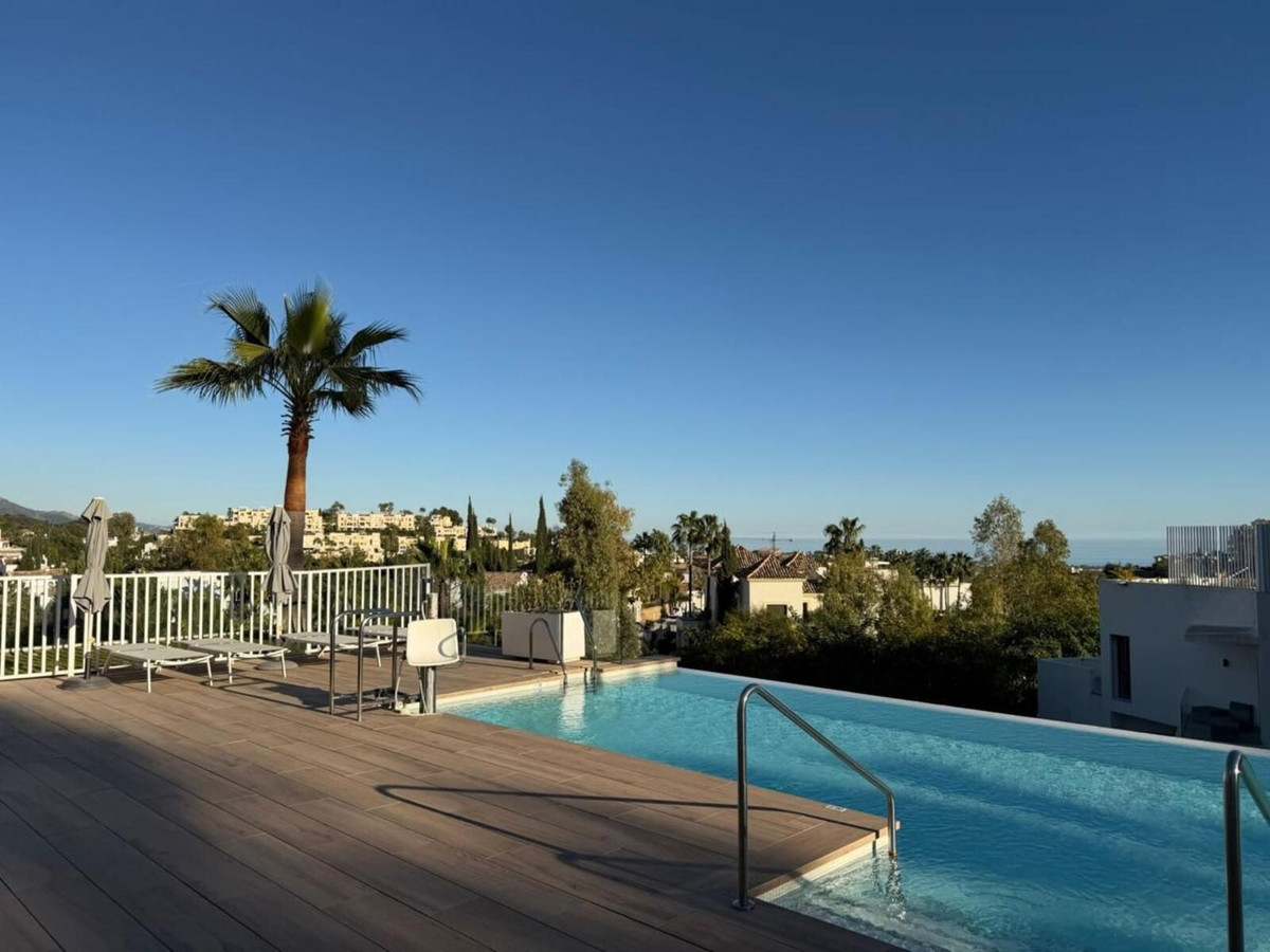 2 Bedroom Apartment for Sale in Benahavís