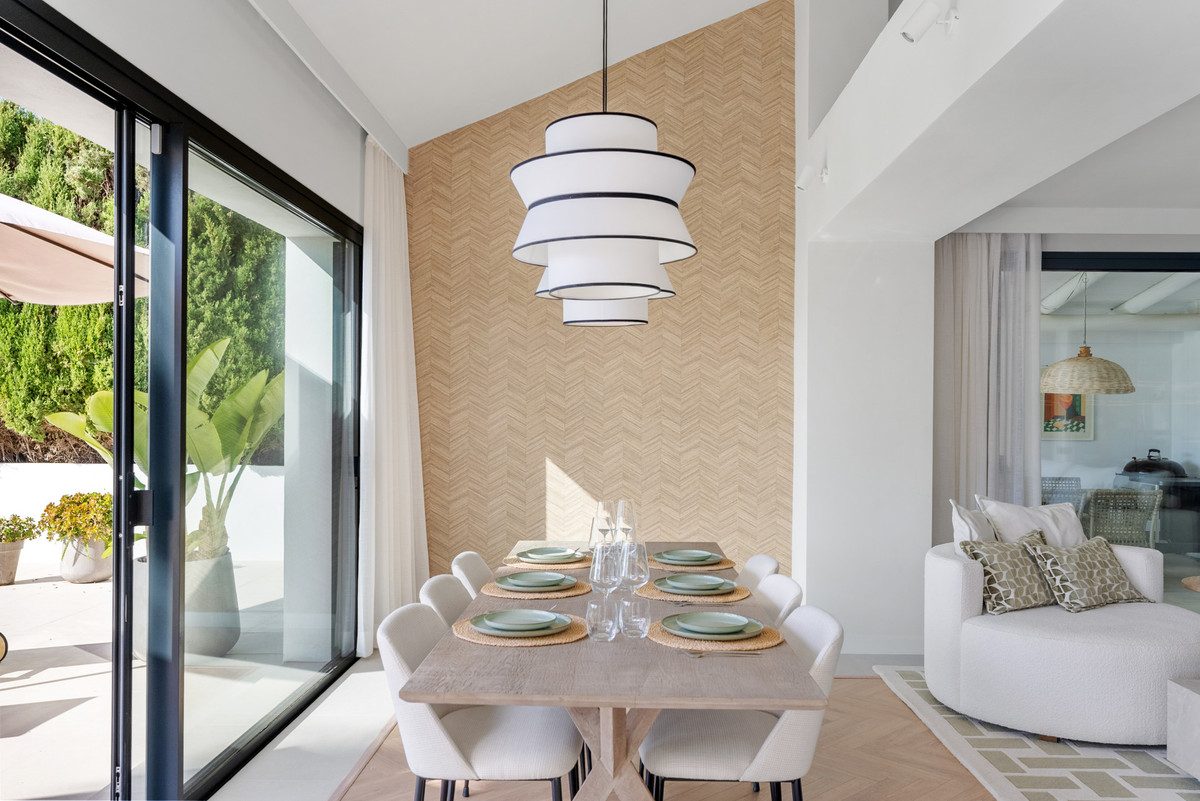 4 Bedroom Villa for Sale in Nueva Andalucía — 9