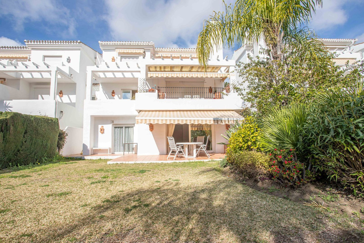 3 Bedroom Apartment for Sale in Benahavís
