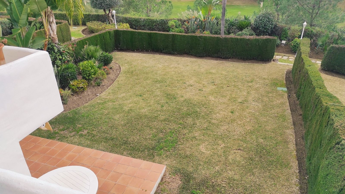 3 Bedroom Apartment for Sale in Benahavís — 3