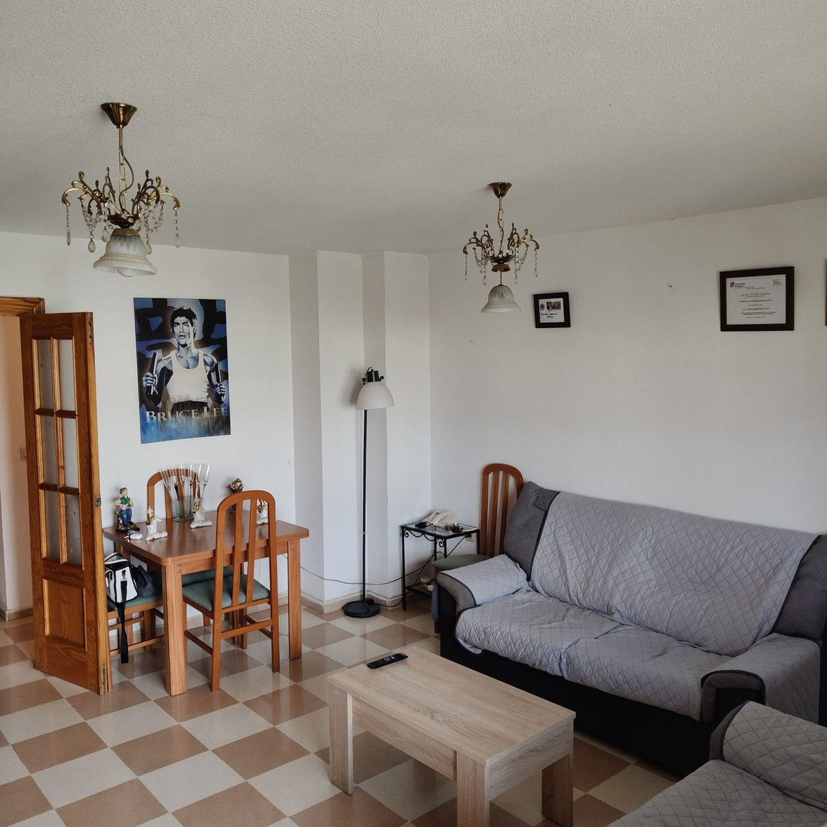 4 Bedroom Apartment for Sale in Estepona — 4