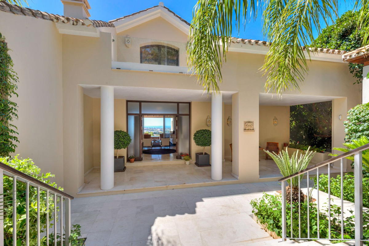 5 Bedroom Villa for Sale in La Quinta — 3