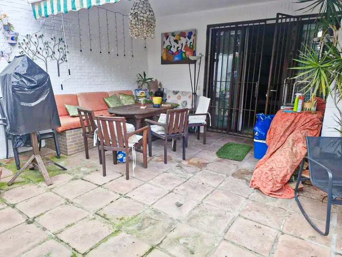 4 Bedroom Apartment for Sale in Nagüeles — 8