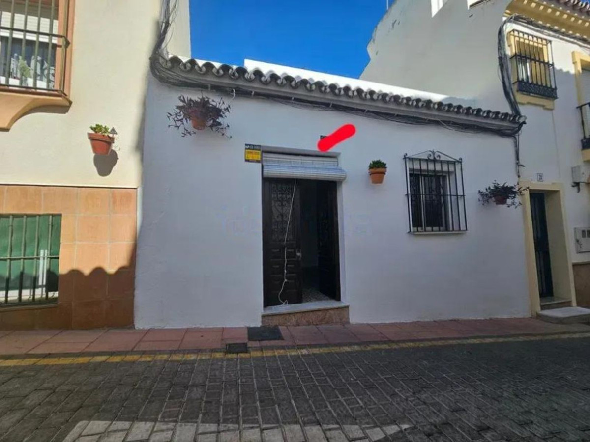 3 Bedroom Villa for Sale in Estepona