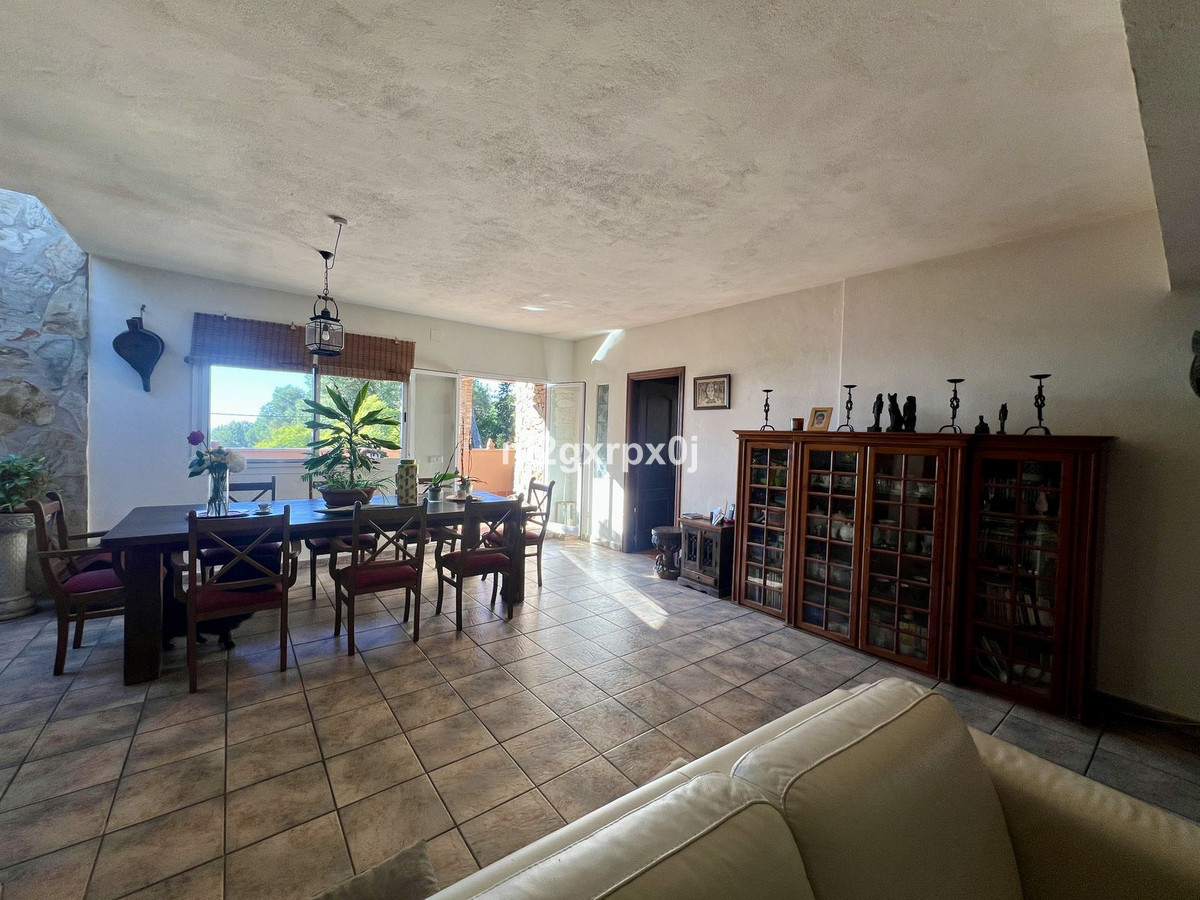 5 Bedroom Villa for Sale in Marbella — 4