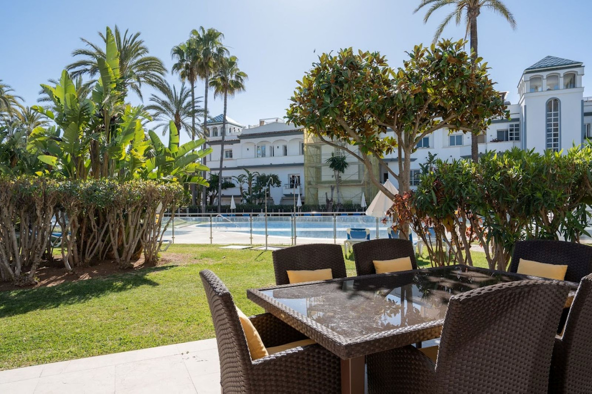 4 Bedroom Villa for Sale in New Golden Mile — 2