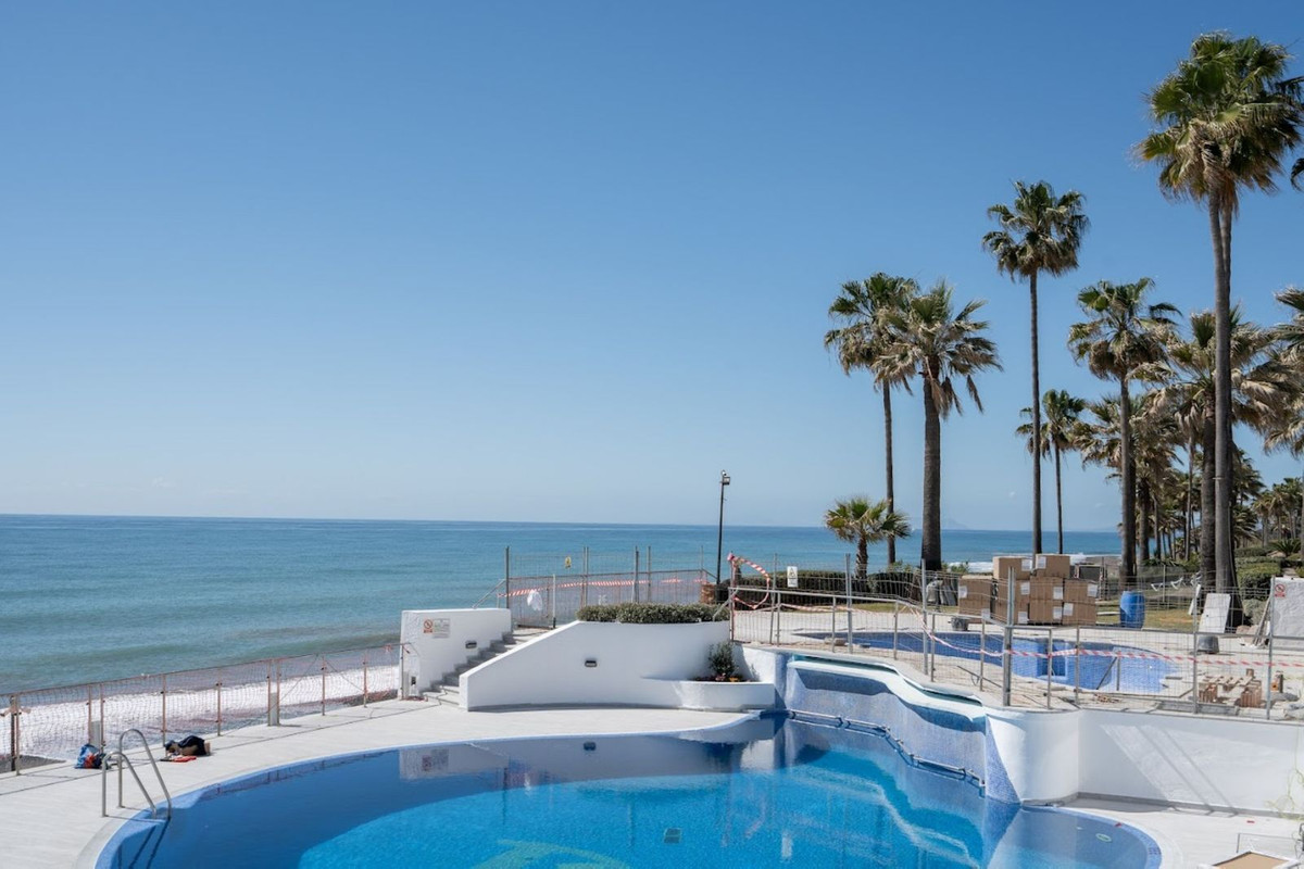 4 Bedroom Villa for Sale in New Golden Mile — 3