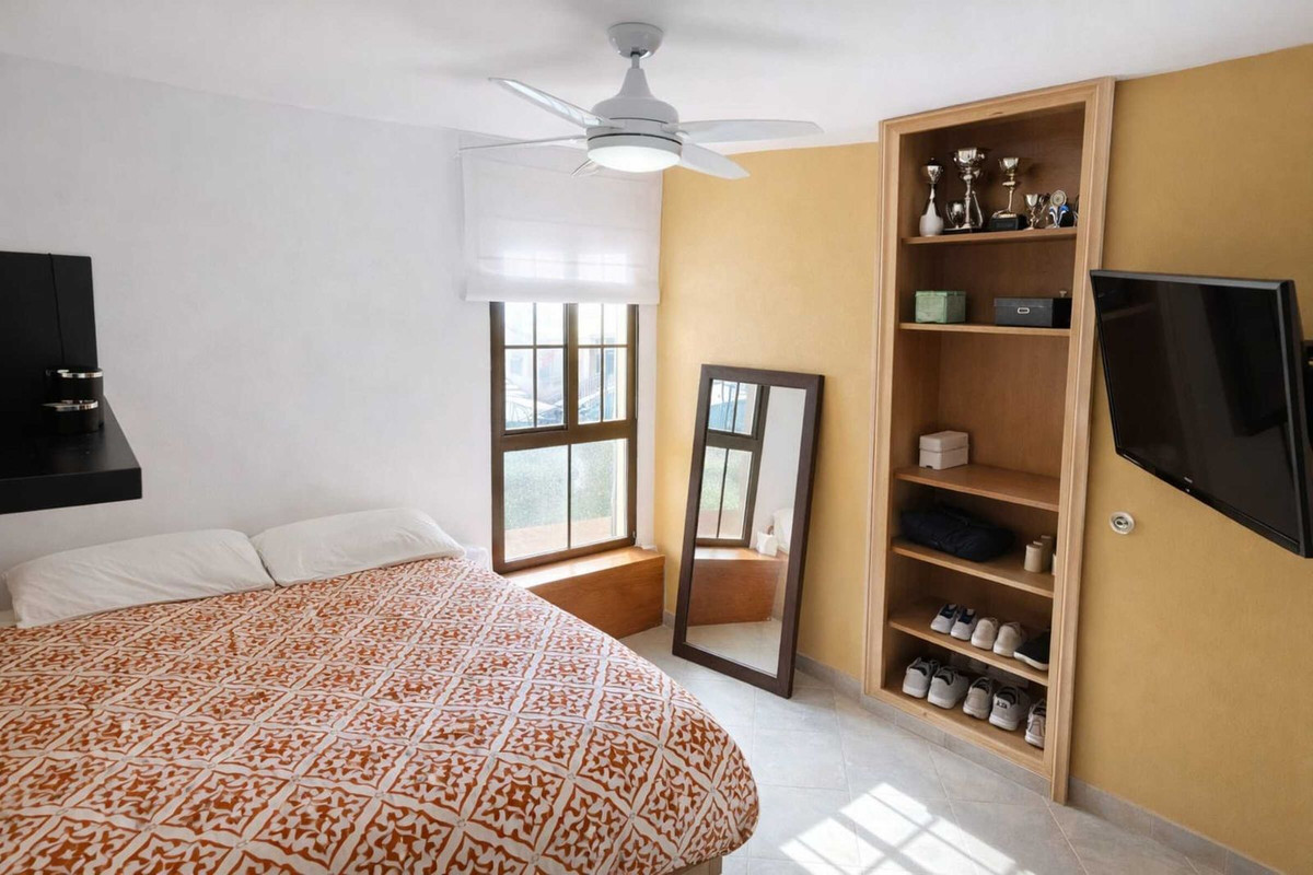 3 Bedroom Apartment for Sale in Marbella — 5
