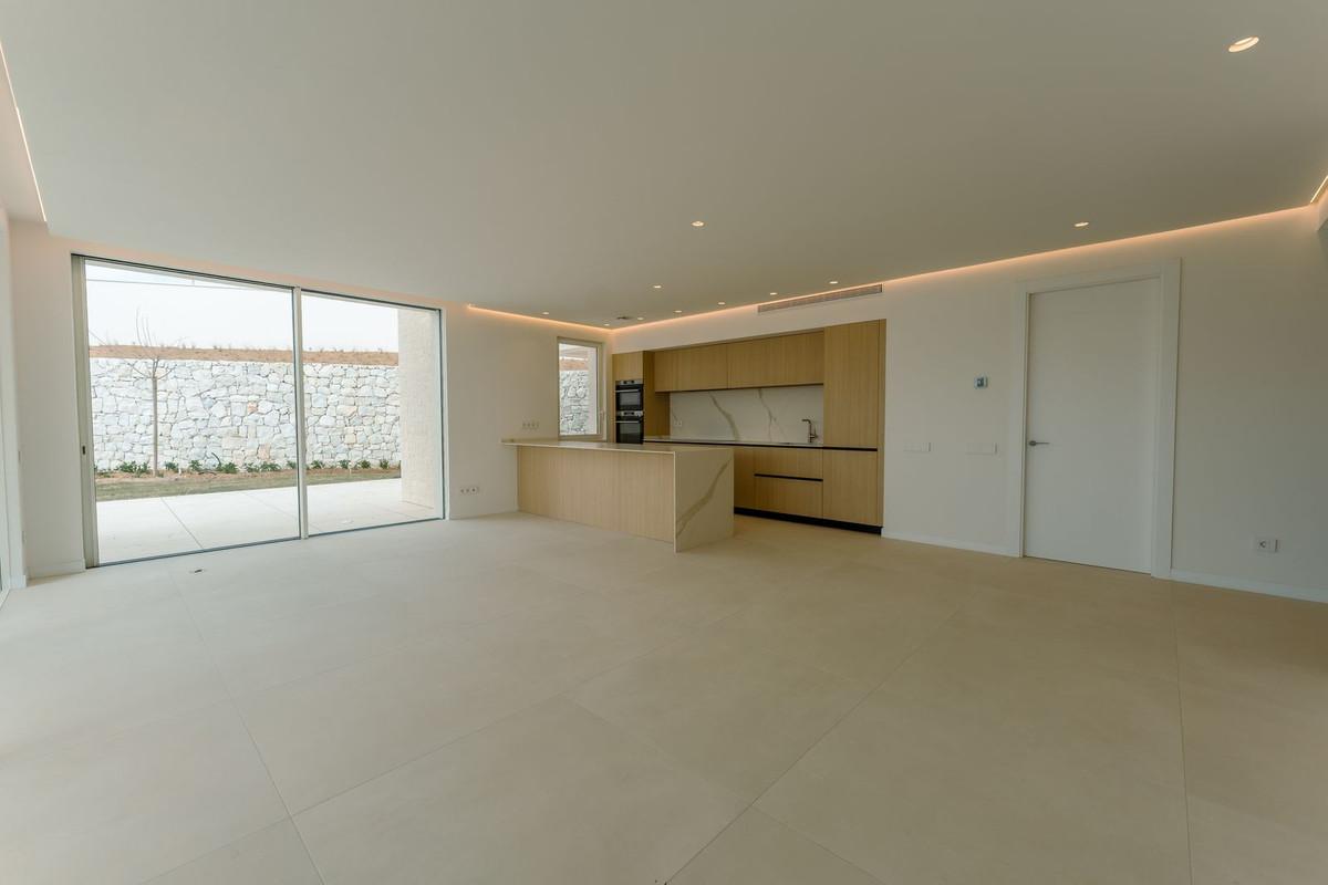 3 Bedroom Apartment for Sale in Ojén — 3
